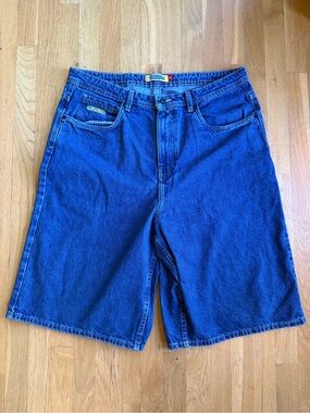 Empyre Men's Blue Denim Shorts Relaxed Fit 12" Inseam Embroidered Cat Logo